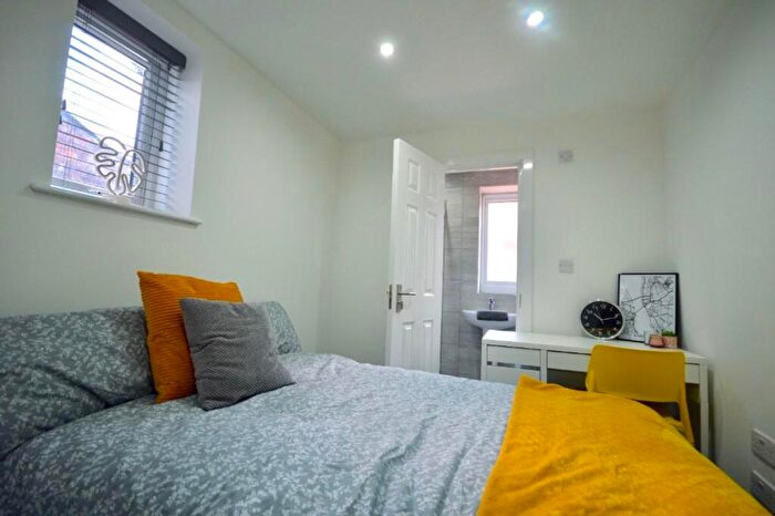 6 Bedroom House To Rent In Talton Road, Liverpool, L15