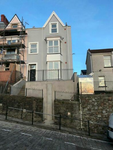 1 Bedroom Flat To Rent In Constitution Hill, Mount Pleasant, Swansea, SA1
