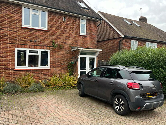 4 Bedroom Semi Detached House For Sale In Maple Way, Coulsdon, CR5