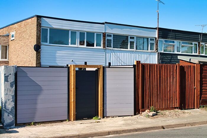 4 Bedroom Terraced House To Rent In Maree Close, Bletchley, Milton Keynes, Buckinghamshire, MK2