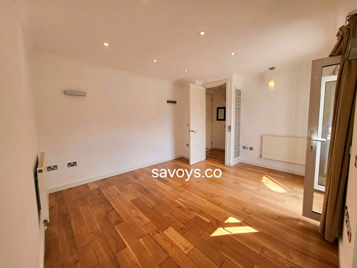 1 Bedroom Flat To Rent In Lodge Place, Sutton, SM1