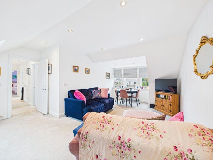 2 Bedroom Flat For Sale In Flat, Edinburgh Road, Biggar, ML12