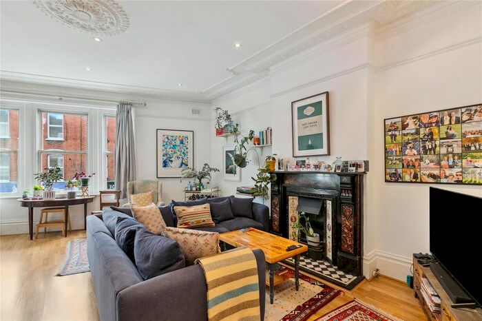 2 Bedroom Flat To Rent In Fulham Road, London, SW6