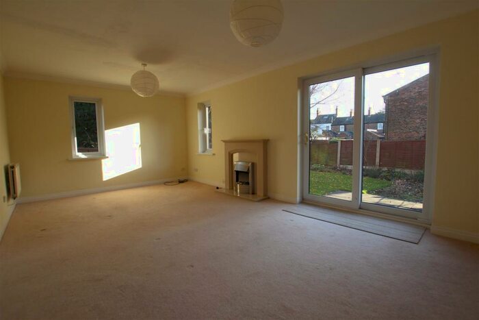 4 Bedroom House To Rent In St Matthews Court, Minster Moorgate, Beverley, HU17