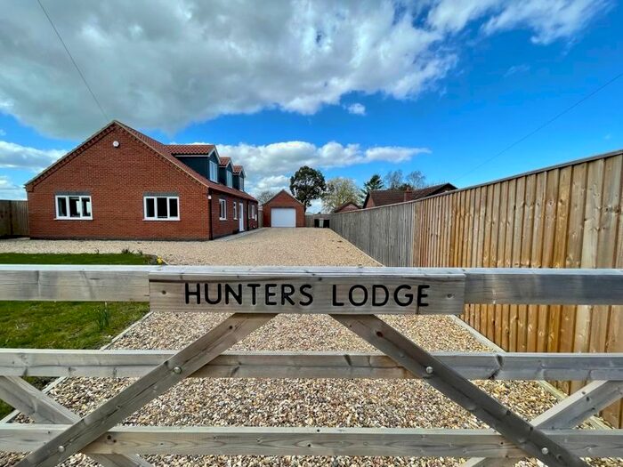 3 Bedroom Detached House For Sale In Main Road, Saltfleetby, Louth, LN11