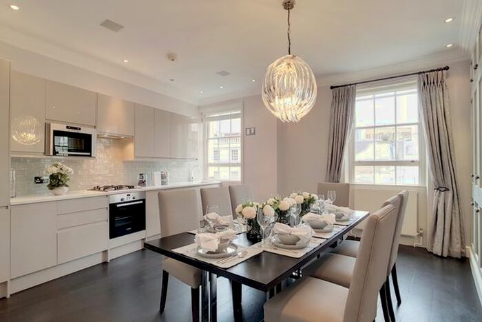 2 Bedroom Flat To Rent In Wilton Crescent, London, SW1X