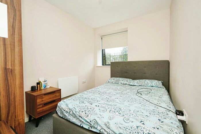 2 Bedroom Apartment For Sale In Windsor Street, Salford, M5