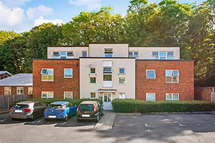 1 Bedroom Apartment To Rent In Godstone Road, Whyteleafe, CR3