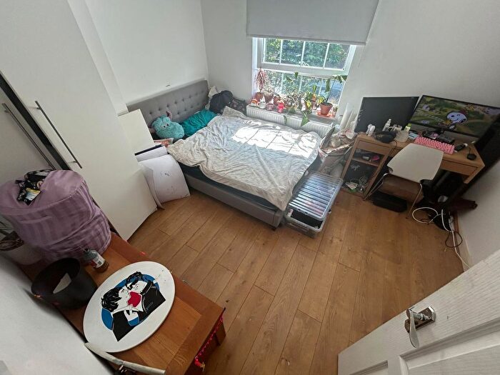 3 Bedroom Flat To Rent In Otford House, Bed Flat, SE1