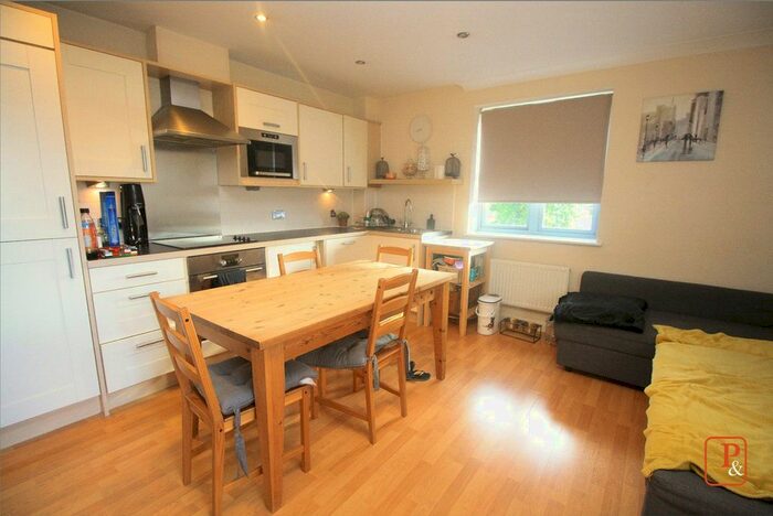 1 Bedroom Flat To Rent In Sheepen Place, Colchester, Essex, CO3