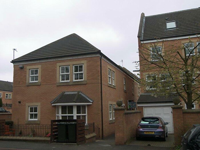 2 Bedroom Flat To Rent In Castledene Court Gosforth, NE3
