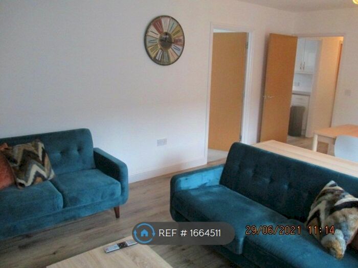 3 Bedroom Flat To Rent In Bingley Court, Canterbury, CT1