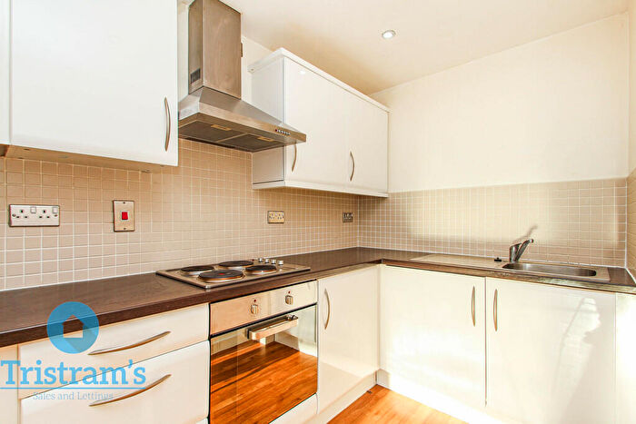 2 Bedroom Apartment To Rent In The Ice House, Bolero Square, NG1