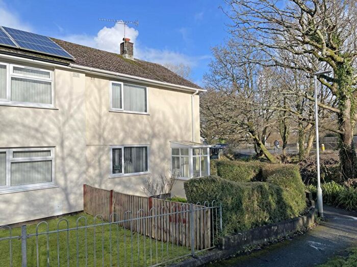 2 Bedroom Semi Detached House For Sale In Farm Lane, Honicknowle, PL5