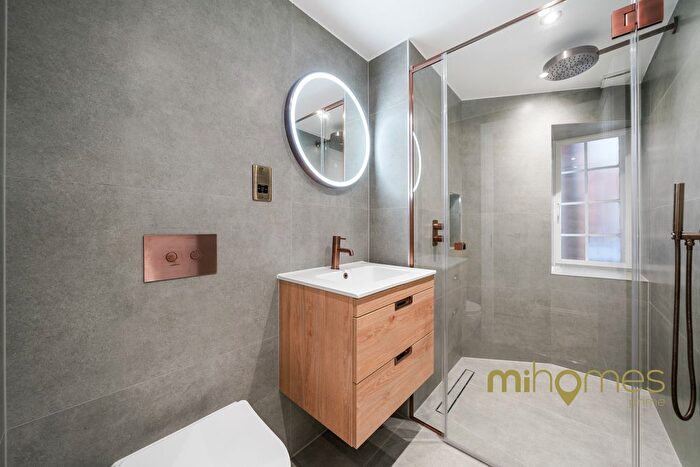 2 Bedroom Flat For Sale In Great Peter Street, London, SW1P
