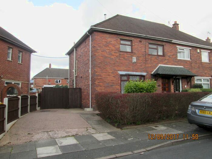 3 Bedroom Semi-Detached House To Rent In Netley Place, Blurton, Stoke On Trent, Staffordshire, ST3