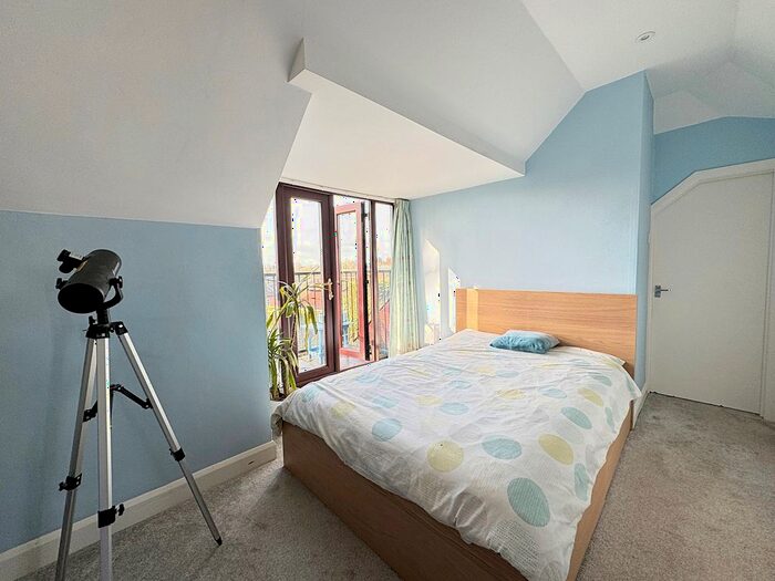5 Bedroom Detached House For Sale In Lower Ladyes Hills, Kenilworth, CV8