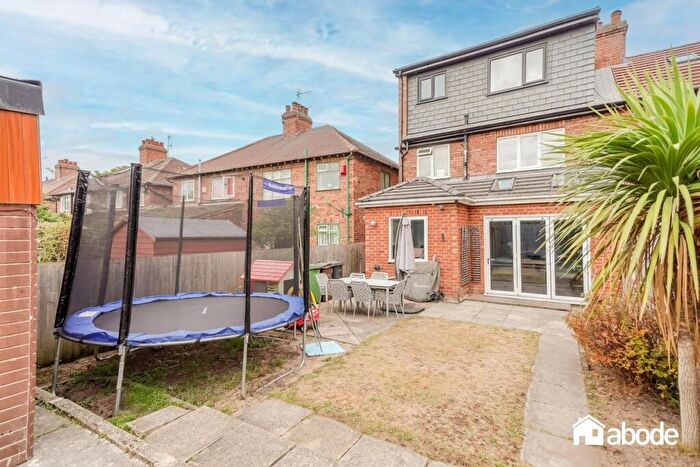 4 Bedroom Semi Detached House For Sale In Brooke Road West, Brighton-Le-Sands, Liverpool, L22