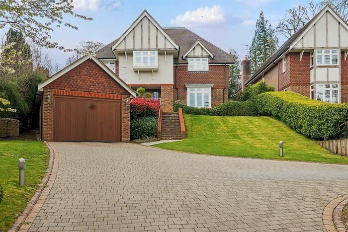 5 Bedroom Detached House To Rent In Forest Drive, Kingswood, KT20