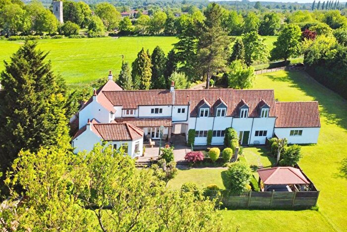 5 Bedroom Detached House For Sale In Church Lane, Hayton, Retford, DN22