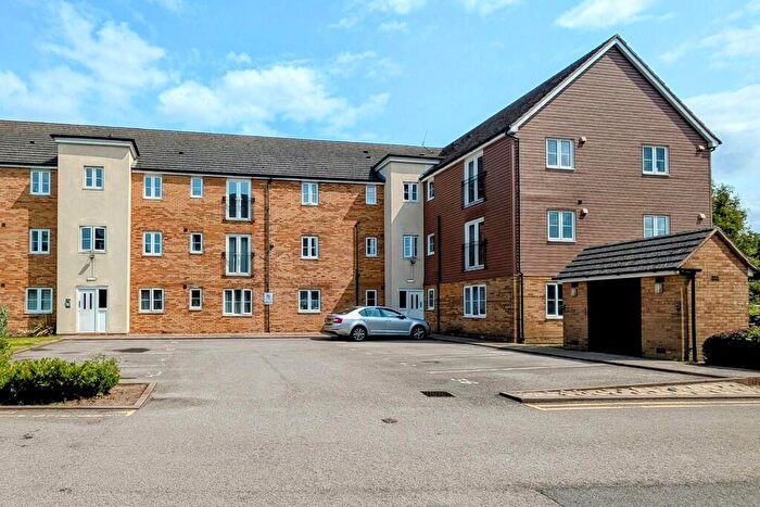 2 Bedroom Apartment To Rent In Lawford Bridge Close, Rugby, CV21