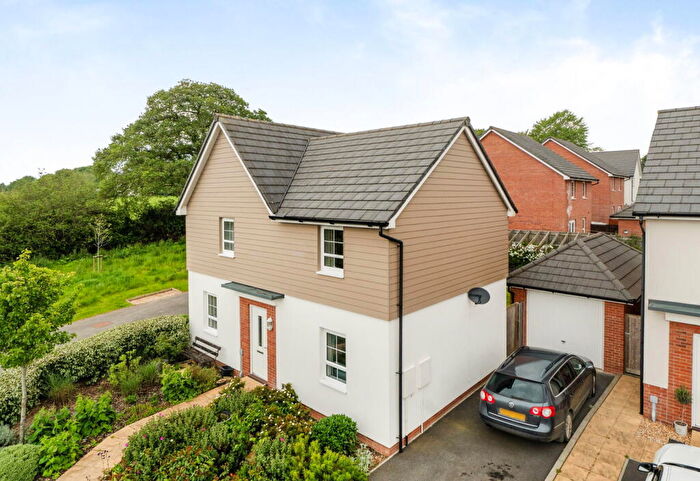 4 Bedroom Detached House For Sale In Long Meadow, Launceston, PL15