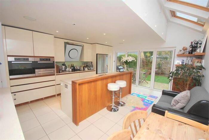 4 Bedroom Detached House To Rent In Grimwood Road, Twickenham, TW1