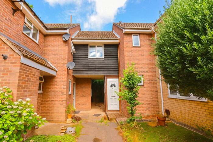 1 Bedroom Apartment For Sale In Hewitt Walk, Witham, Essex, CM8