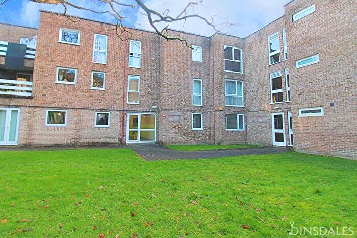 1 Bedroom Flat To Rent In Lister Gardens, Manningham, Bradford, BD8