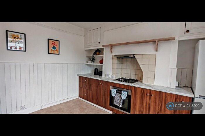 6 Bedroom End Of Terrace House To Rent In Union Road, Cambridge, CB2