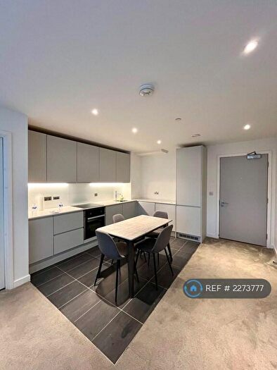 2 Bedroom Flat To Rent In Block C, Salford, M5