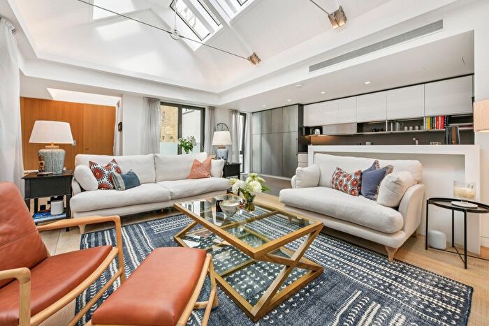 2 Bedroom Flat To Rent In The Hat Factory, Soho, W1F