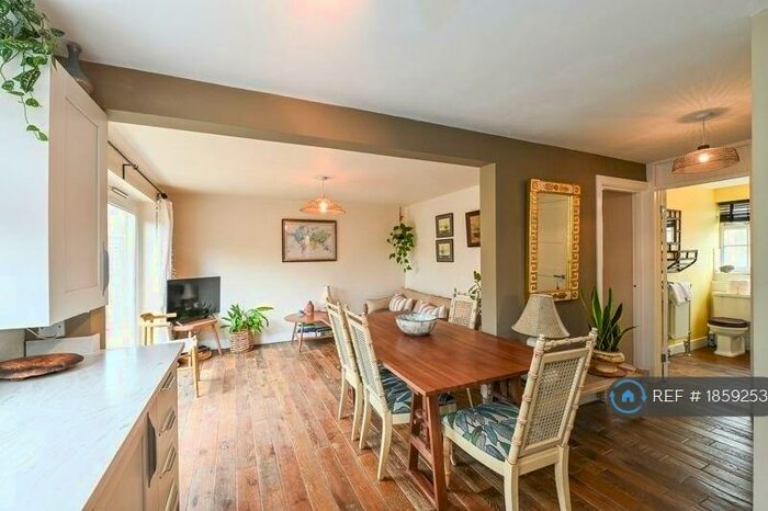 1 Bedroom Maisonette To Rent In Bridge Road, Emsworth, PO10