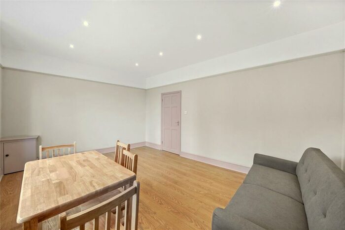 2 Bedroom Maisonette To Rent In High Road, London, NW10