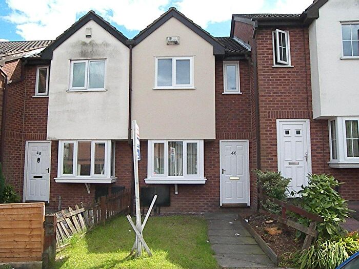 2 Bedroom Town House To Rent In Peel Street, Farnworth, Bolton, BL4