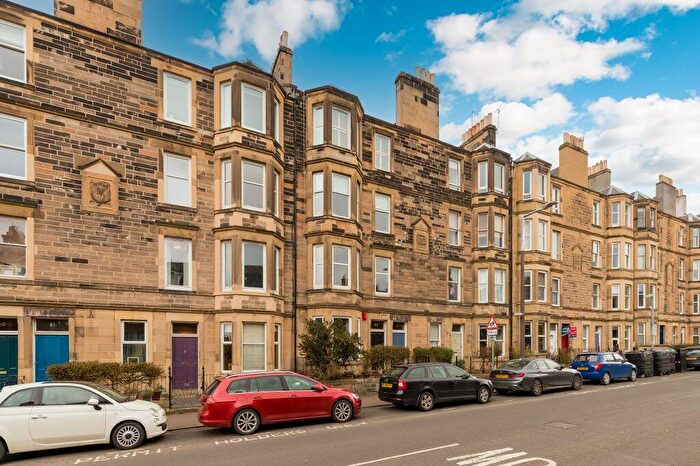 2 Bedroom Flat For Sale In / Ashley Terrace, Edinburgh, EH11