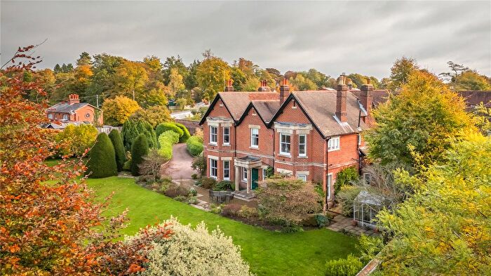 6 Bedroom Detached House For Sale In High Street, Twyford, Winchester, Hampshire, SO21