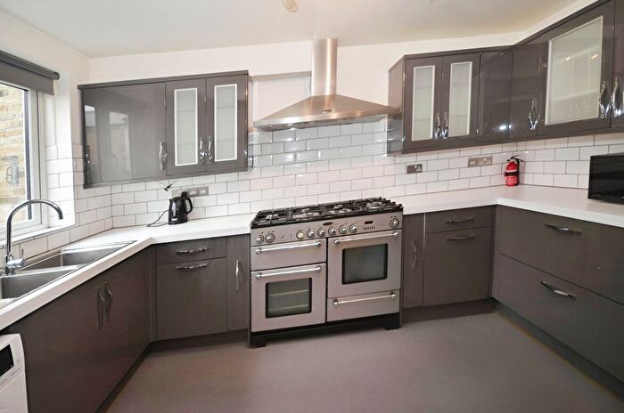 4 Bedroom Terraced House To Rent In Eden Road, West Norwood, London, SE27