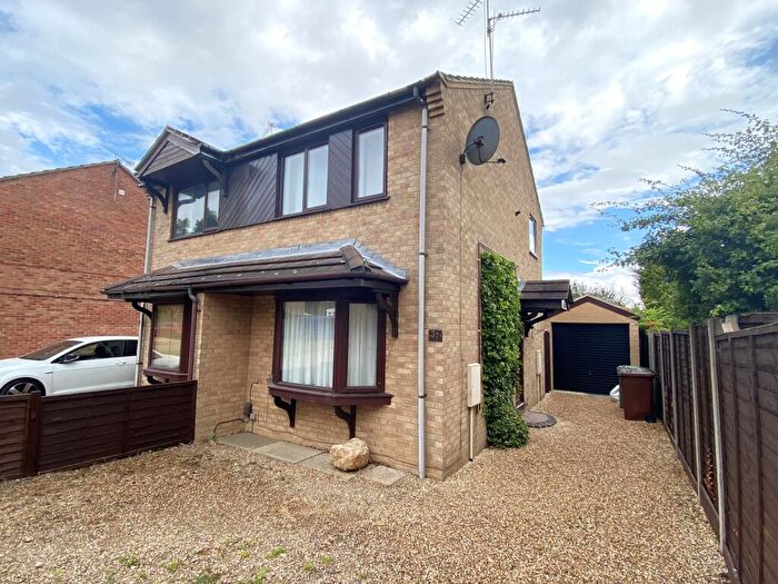 2 Bedroom Semi-Detached House For Sale In Elsham Crescent, Lincoln, LN6