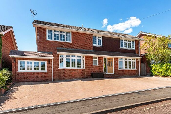 4 Bedroom Detached House For Sale In Ruckles Way, Amersham, Buckinghamshire, HP7