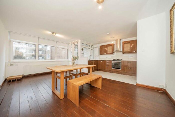 1 Bedroom Flat To Rent In Broxwood Way, St. John's Wood, NW8