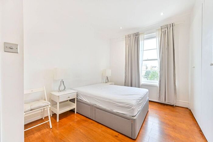 1 Bedroom End Of Terrace House For Sale In Bristol Gardens, Little Venice, London, W9