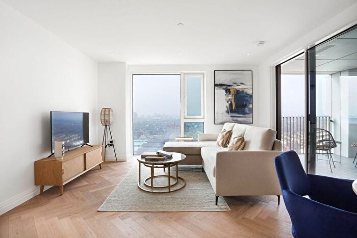 1 Bedroom Flat For Sale In Kings Tower, Bridgewater Avenue, London, SW6