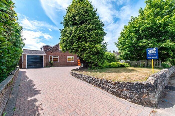 5 Bedroom Detached House For Sale In Cripple Street, Maidstone, Kent, ME15