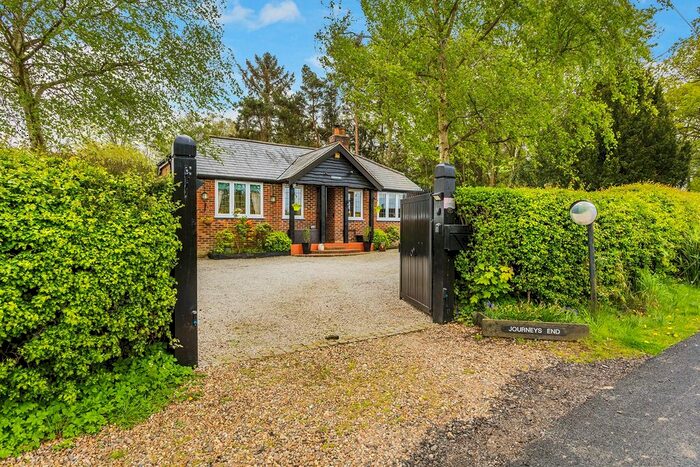 3 Bedroom Detached House For Sale In Haxted Road, Edenbridge, TN8