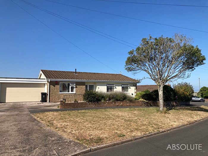 3 Bedroom Detached Bungalow For Sale In Duchy Park, Preston, TQ3