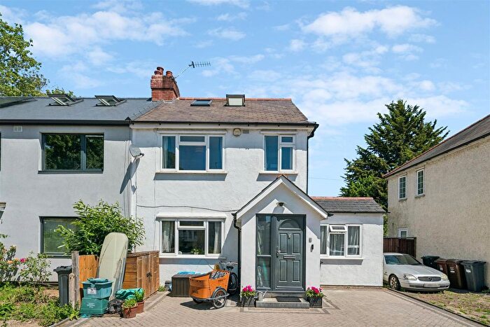 4 Bedroom Semi-Detached House For Sale In Staveley Gardens, London, W4