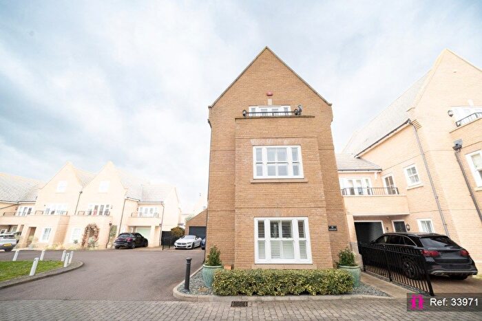 5 Bedroom Detached House For Sale In Gunners Rise, Shoebury Garrison, Southend, SS3