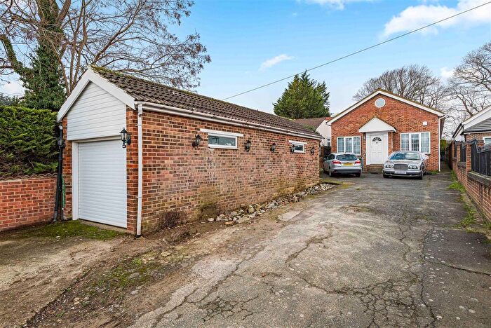 6 Bedroom Detached Bungalow For Sale In Birchwood Road, Wilmington, DA2