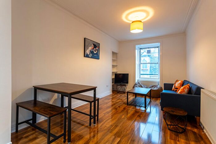 2 Bedroom Flat To Rent In Roseneath Place, Marchmont, Edinburgh, EH9